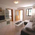 With Parking Space Njivice, Krk - 21856 公寓 奈维斯