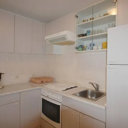 Apartment With A Parking Space Njivice, Krk - 21856 Njivice
