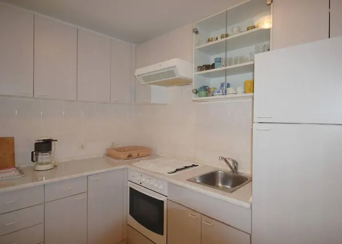 Lejlighed With Parking Space Njivice, Krk - 21856 Njivice